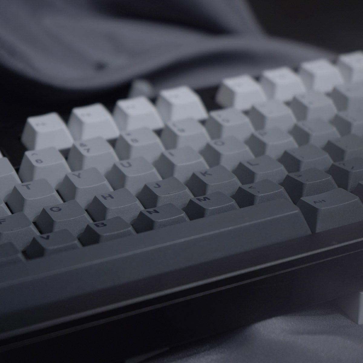 Gradient Grey Keycap Set, Cherry Profile, Dye Sub PBT Key Cap