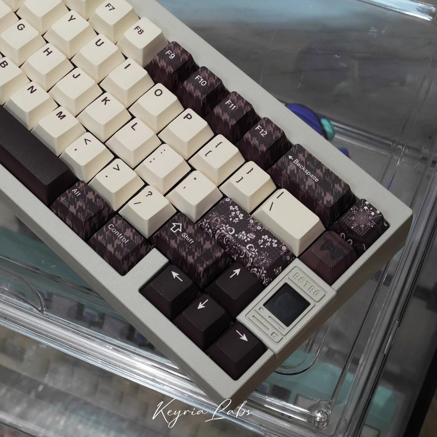 Keyria Labs Checkered Coat Cute Keycap Set, Cherry Profile, Dye Sub PBT Key Cap