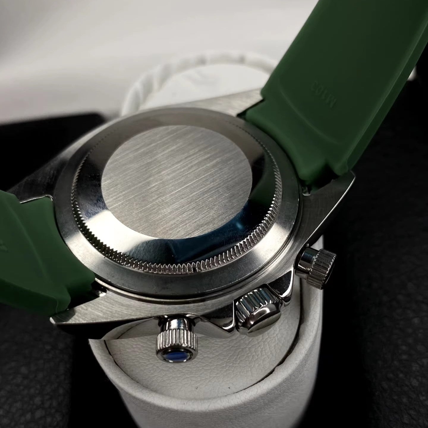 Relax Watch Mod (White/Green) - Chronograph / Steel Case
