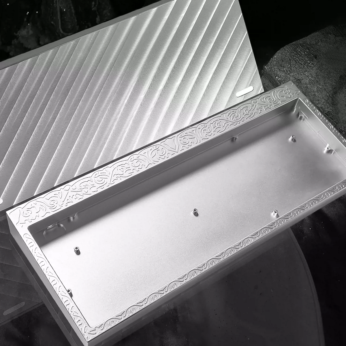 CNC Classic Engraving Aluminum Casing Mod for Wooting60HE+