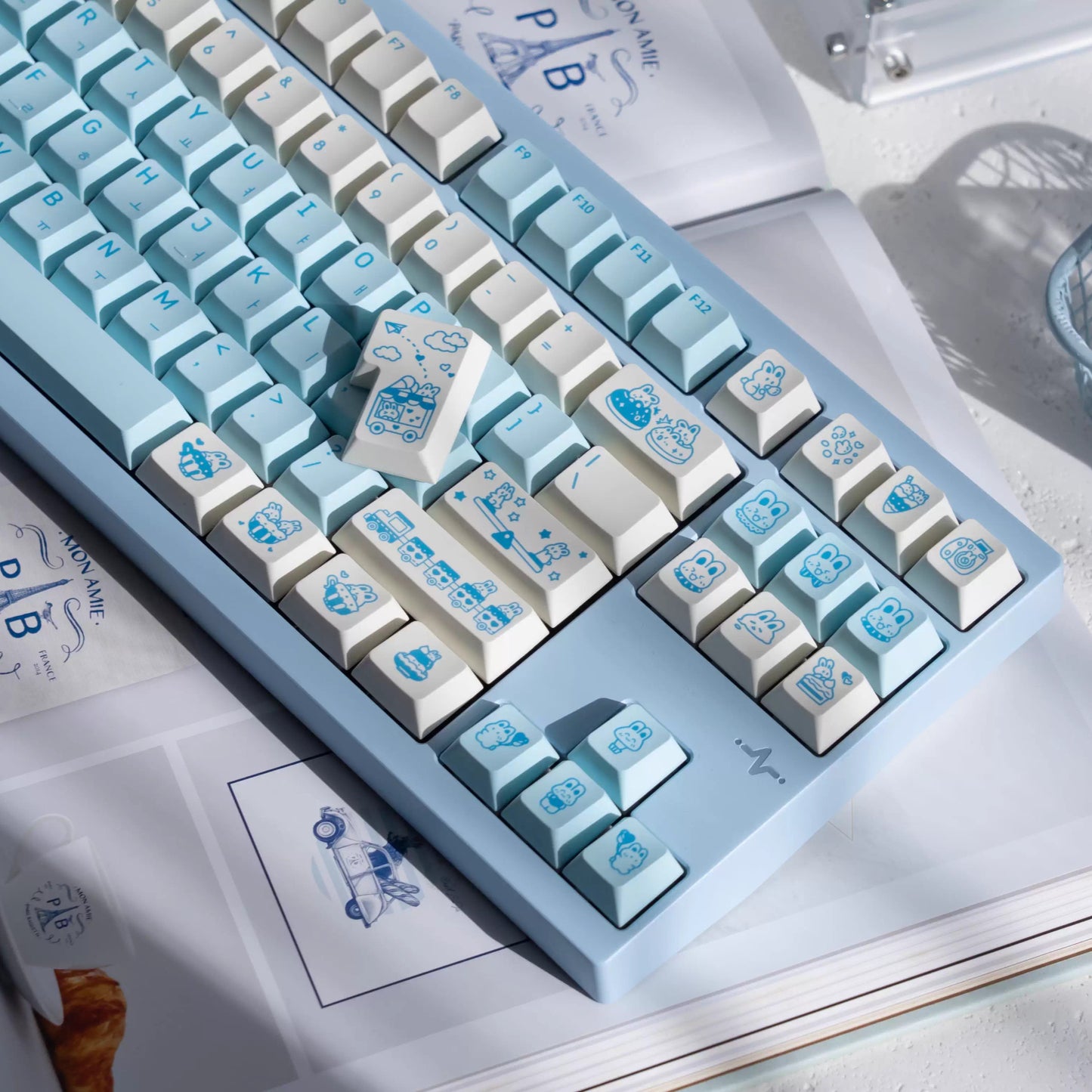 Bunny Holiday Cute Keycap Set, Cherry Profile, Dye Sub PBT Key Cap