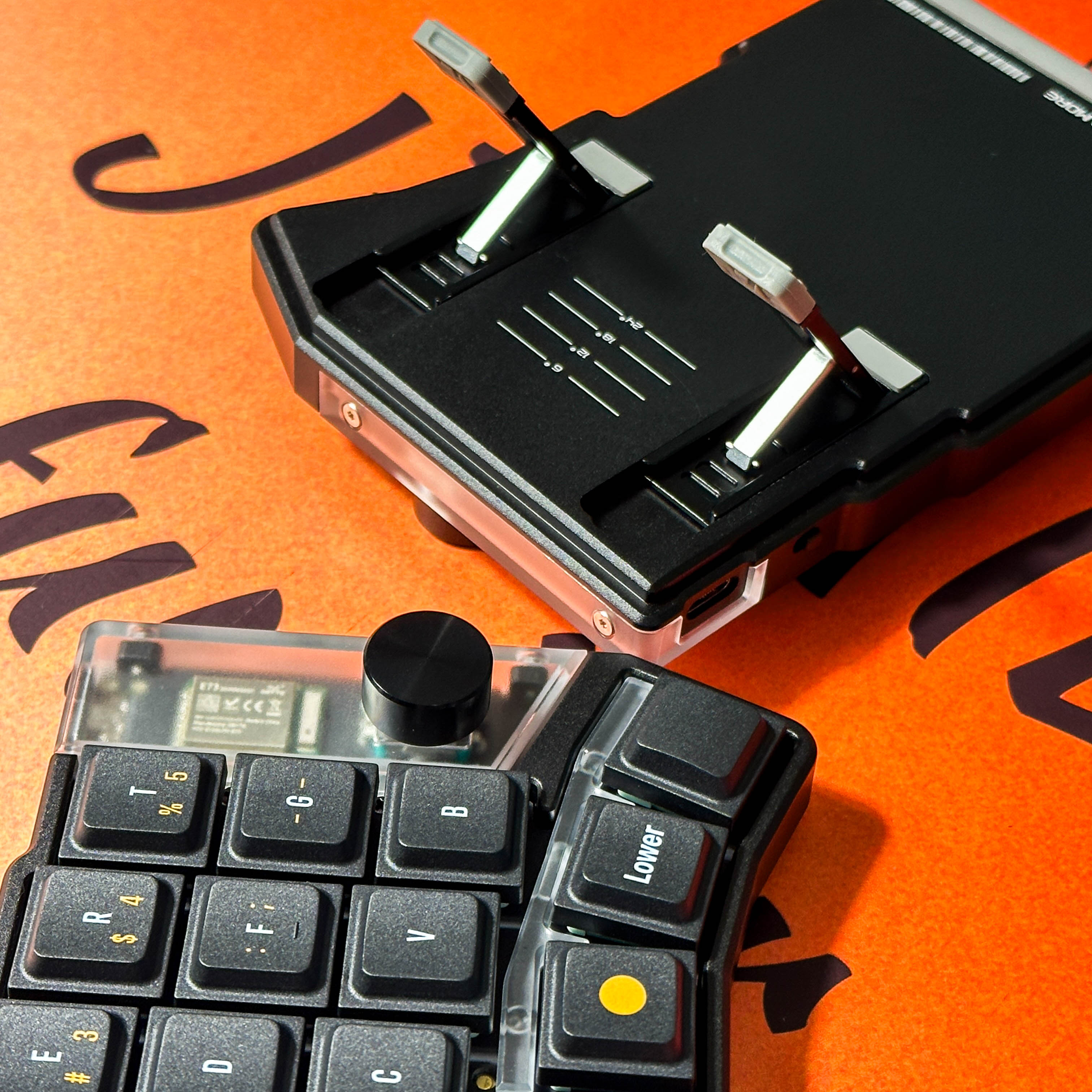 Cornix LP Black / Lofree void / 他 Cornix LP Review｜Fully wireless-enabled split 40% low-profile