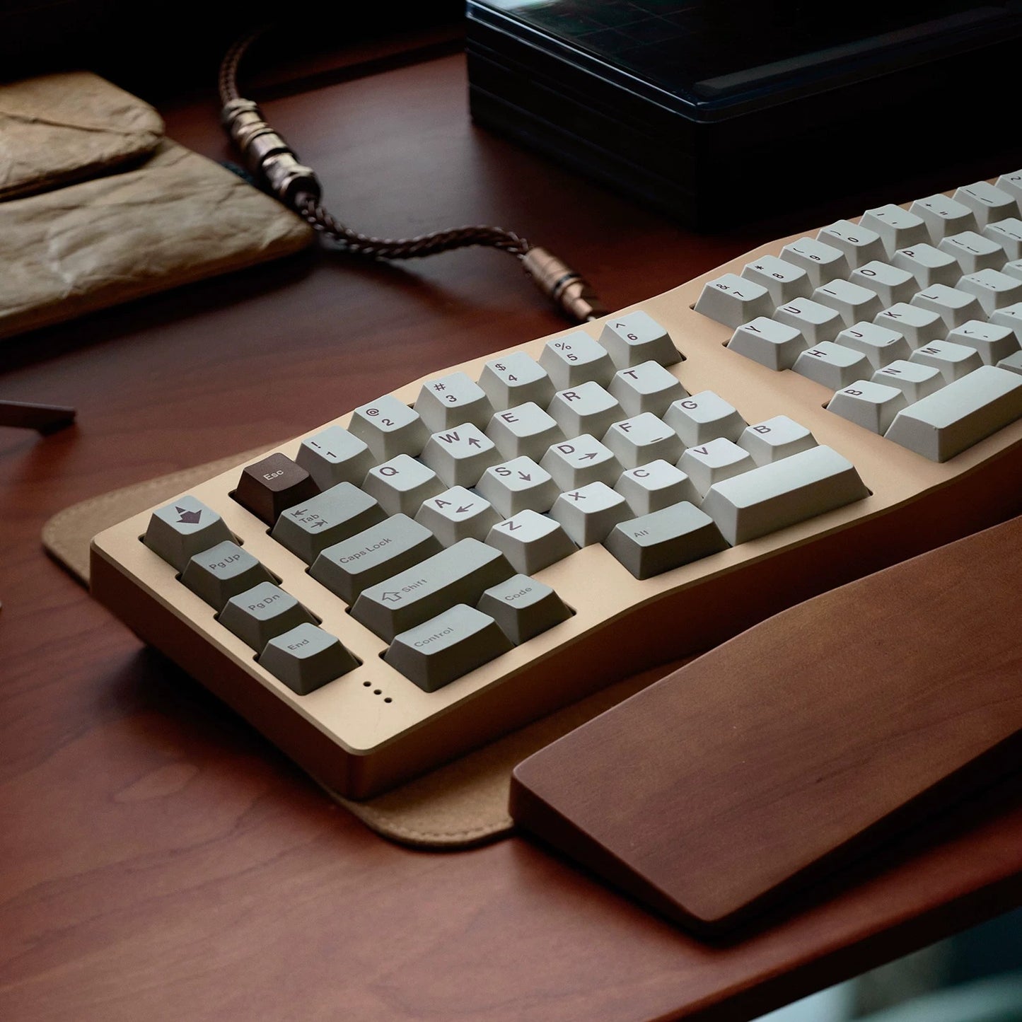 JKDK Retro Chocolate Keycap Set, Cherry Profile, PBT Dye Sub Key Cap