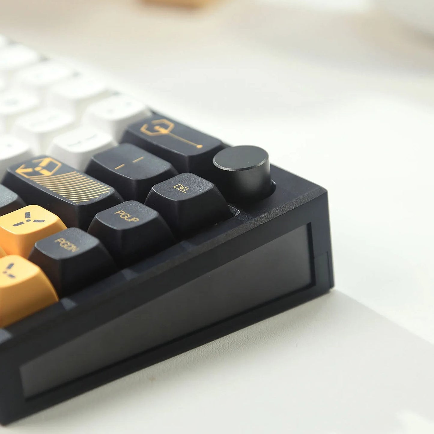 Zuoya LMK66 Aluminum Wireless Mechanical Keyboard Barebone