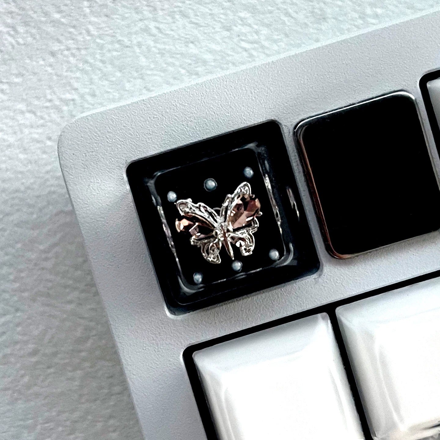 Black Gem Ribbon Cute Artisan Keycap