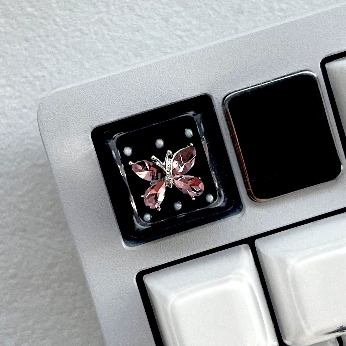 Black Gem Ribbon Cute Artisan Keycap