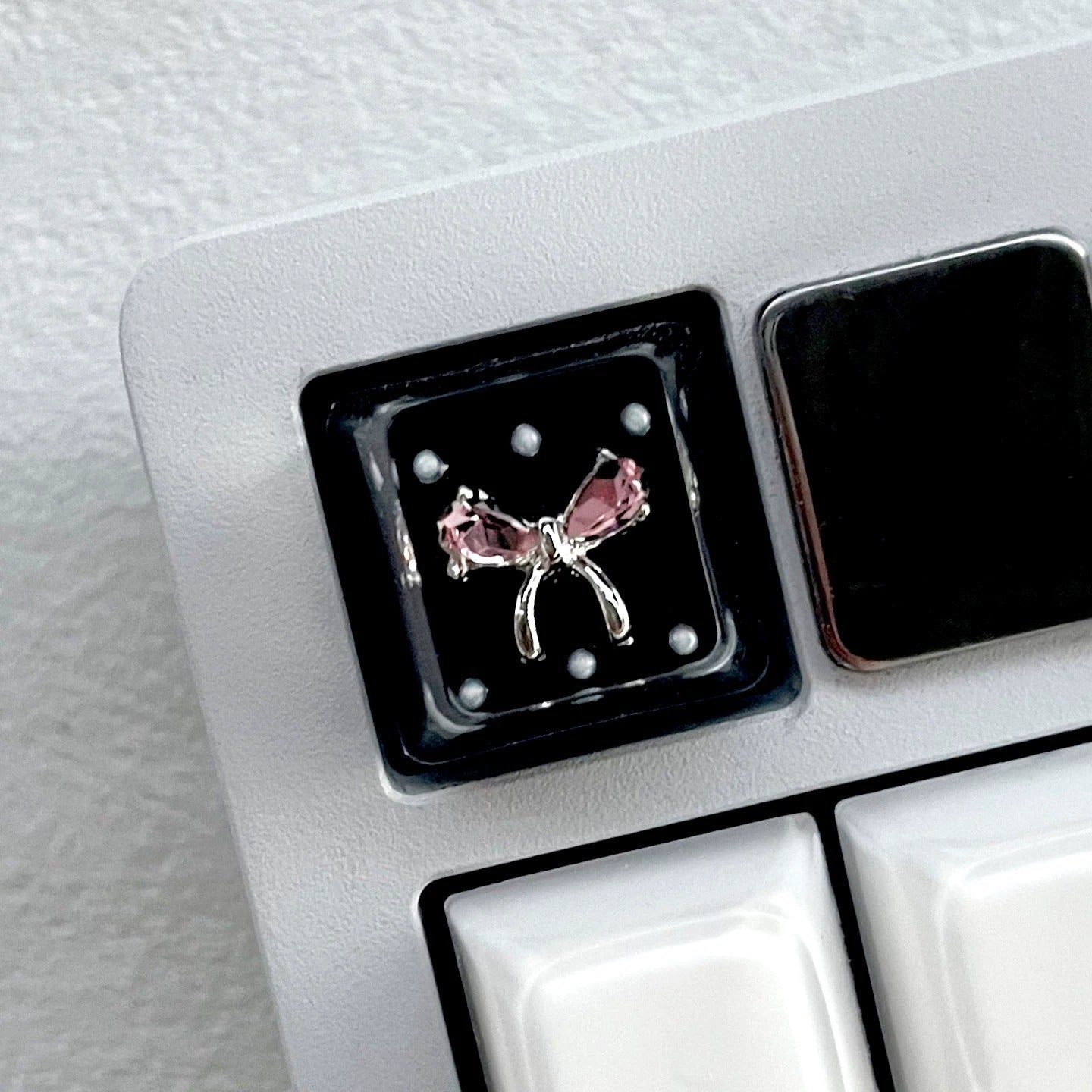 Black Gem Ribbon Cute Artisan Keycap