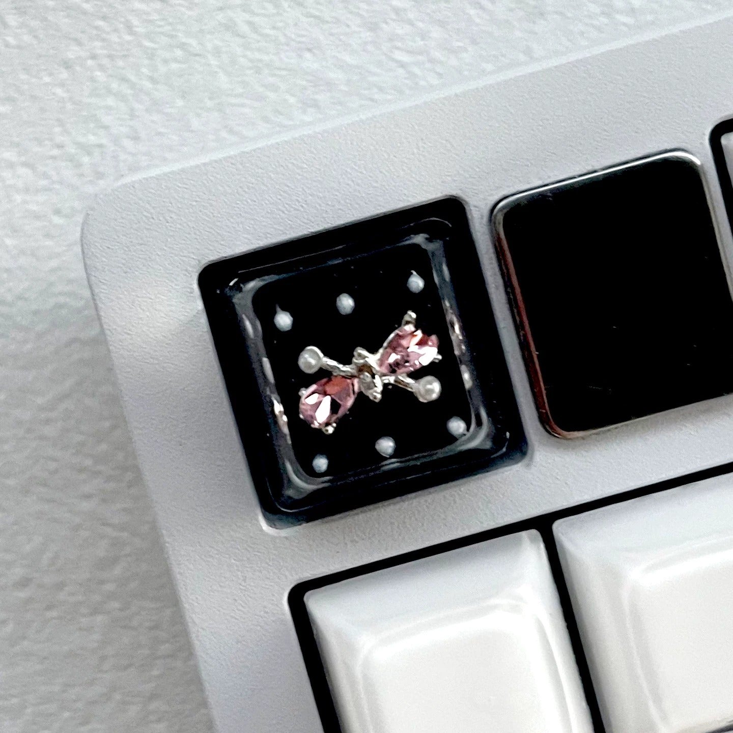 Black Gem Ribbon Cute Artisan Keycap