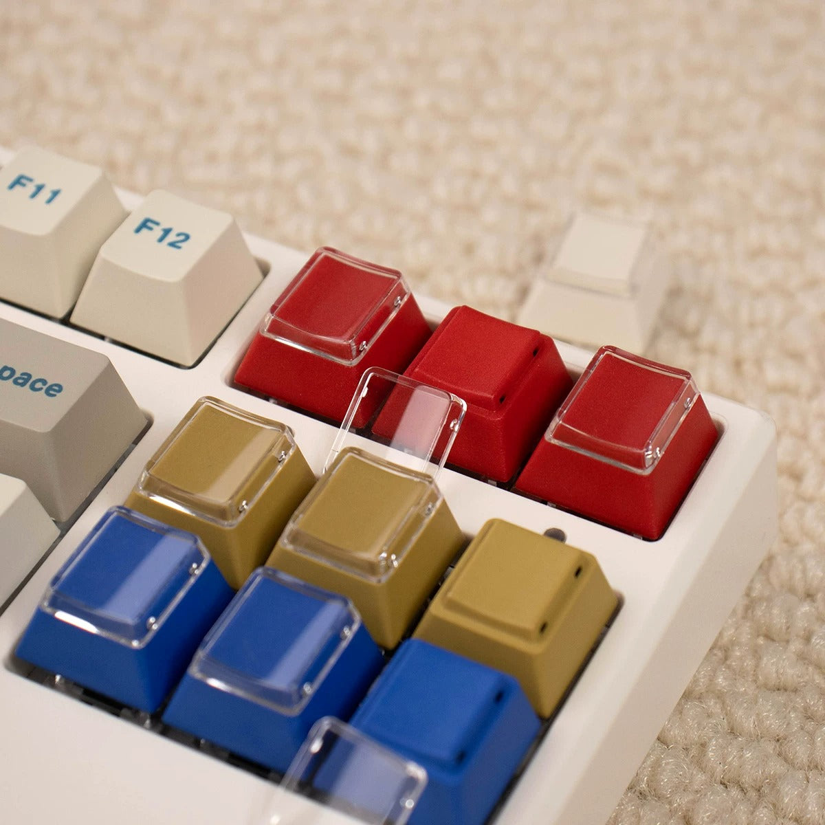 Retro Beige 100 Keycap Set Cherry Profile, Dye Sub PBT Key Cap