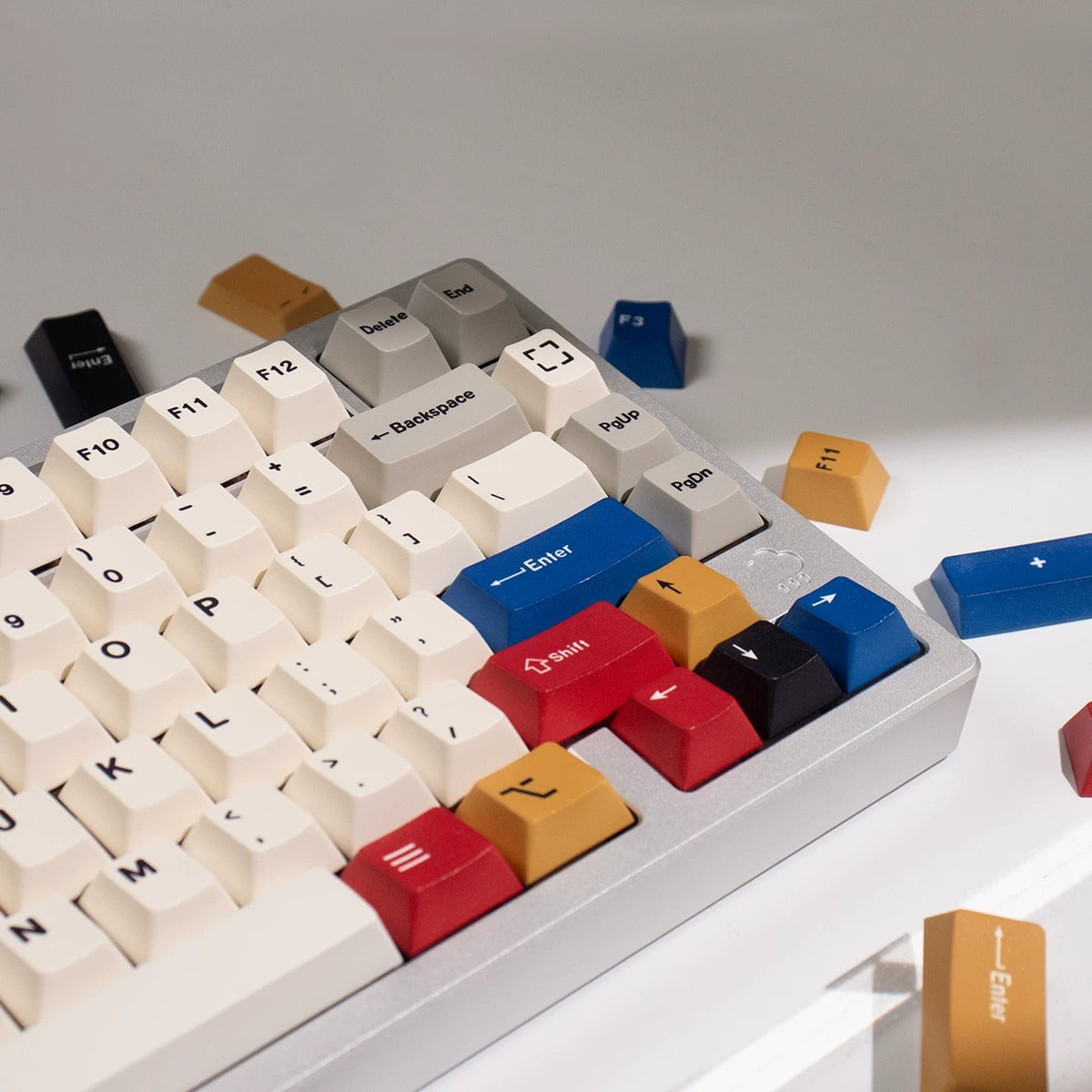 Retro Beige 100 Keycap Set Cherry Profile, Dye Sub PBT Key Cap
