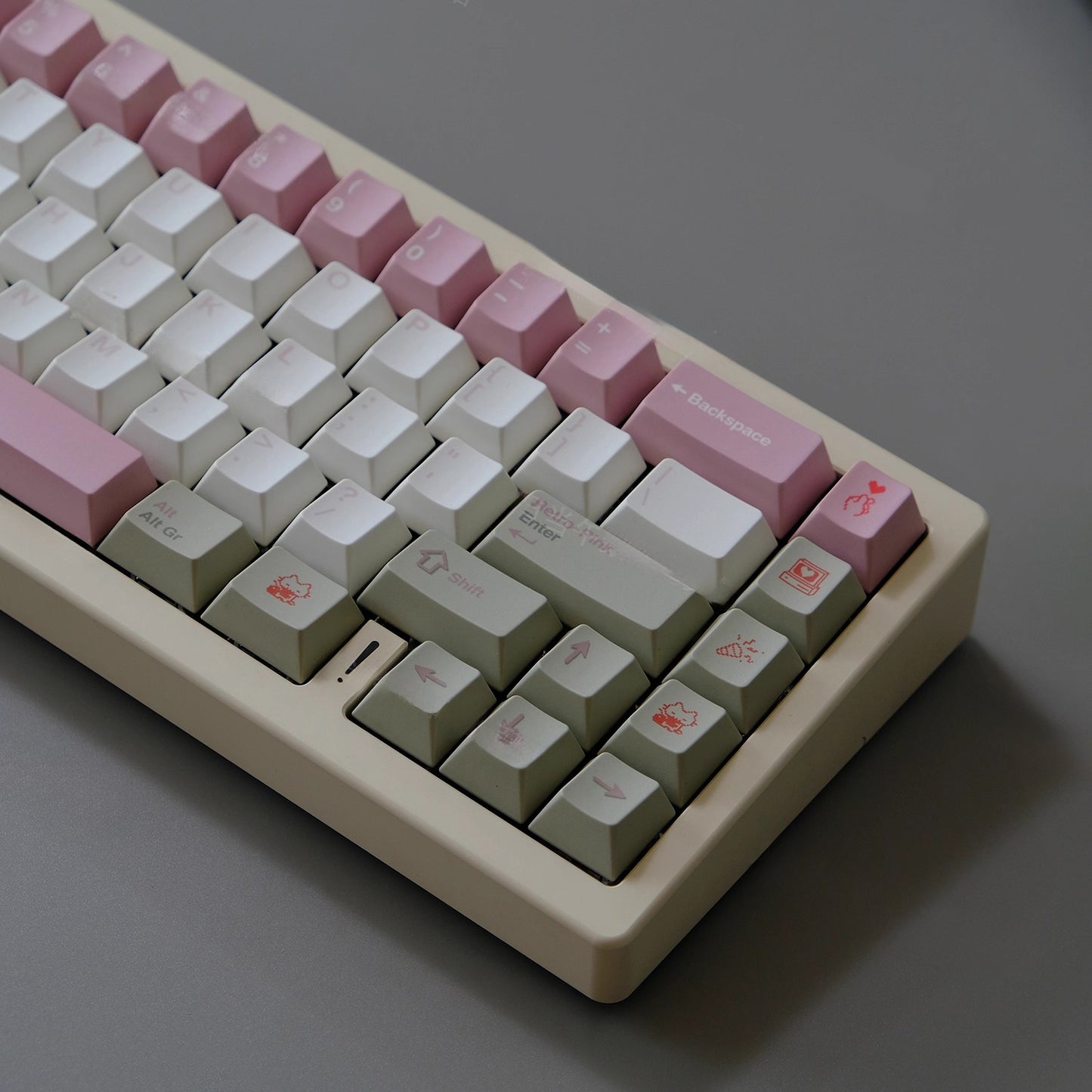 Retro Pink Keycap Set, Cherry Profile, PBT Dye Sub Key Cap