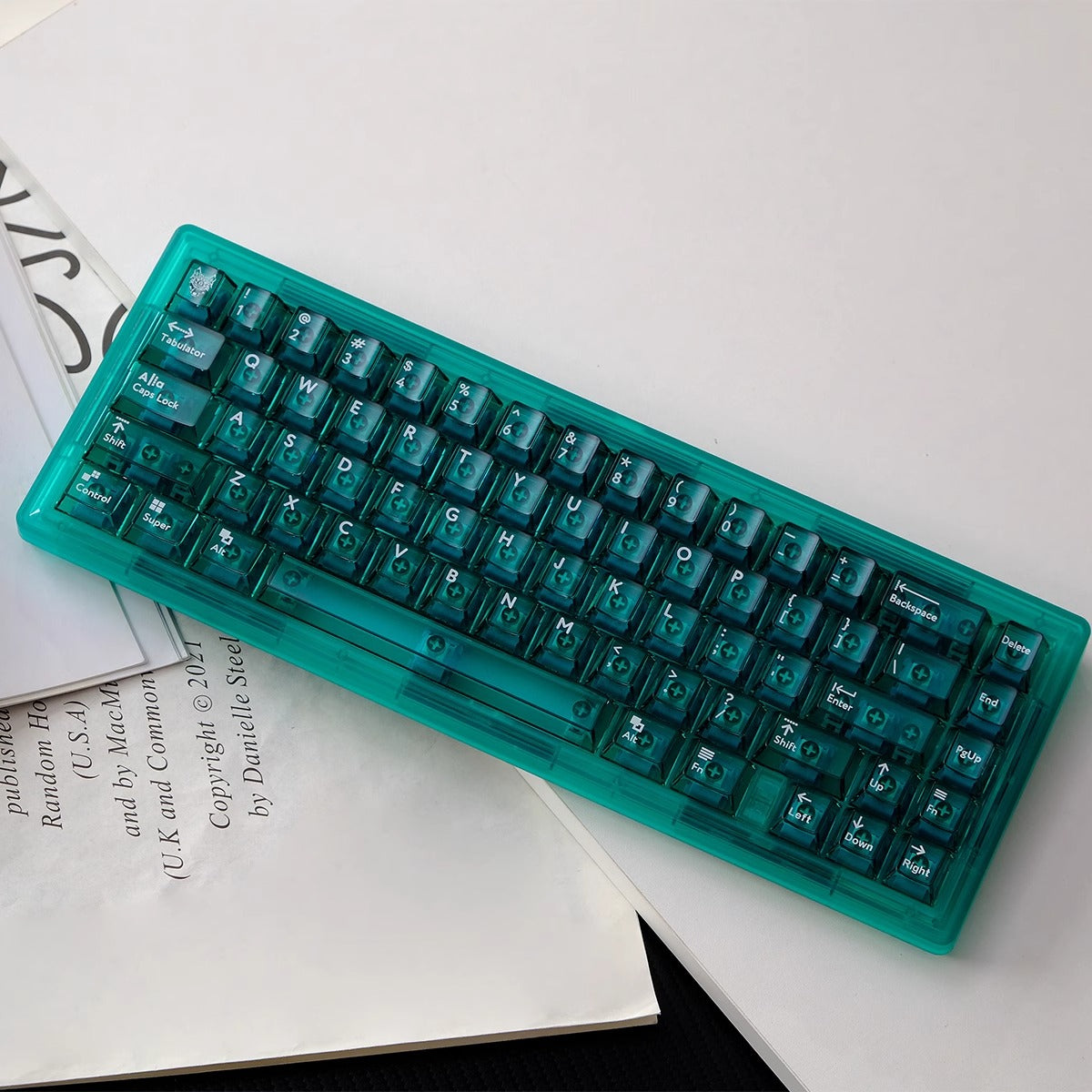 Snow Mountain Keycap Set, Cherry Profile, Dye Sub PBT + Transparent PC