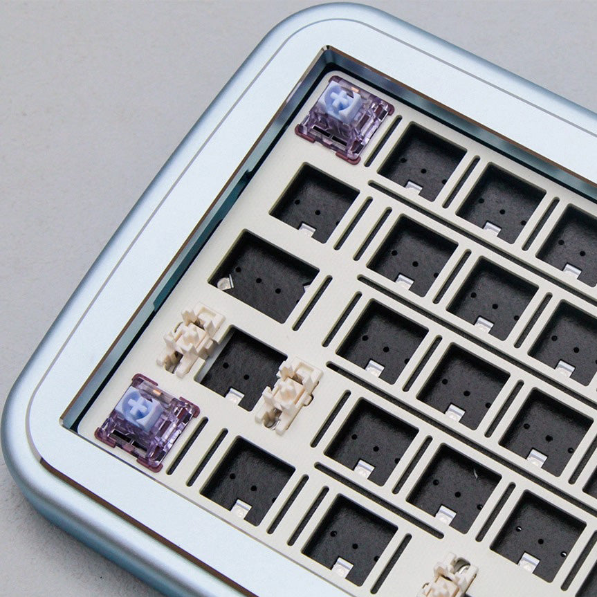 Taste65 Mechanical Keyboard Barebone - Thumbnail 4